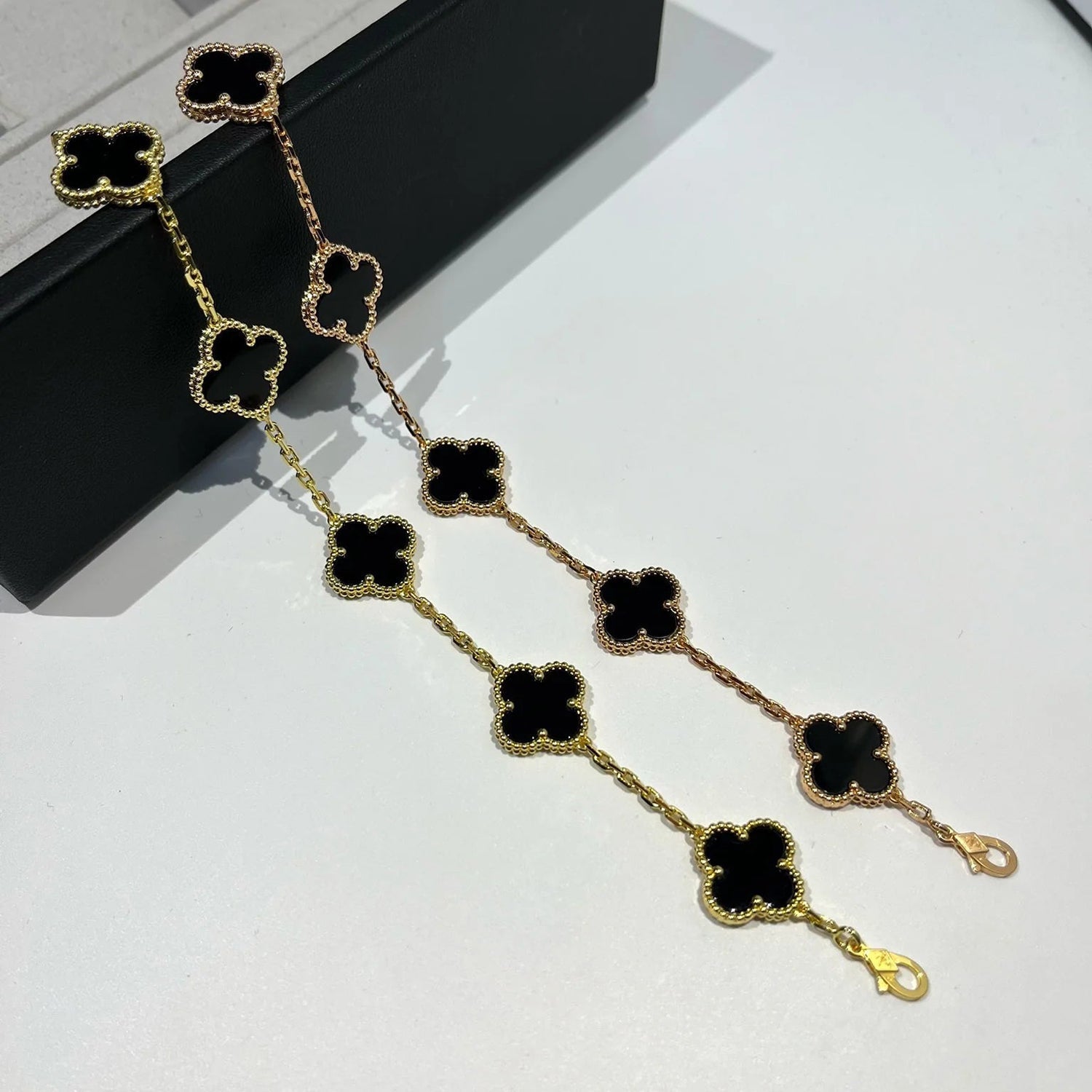 [Star]New CLOVER 5 MOTIF ONYXS BRACELET COLLECTION
