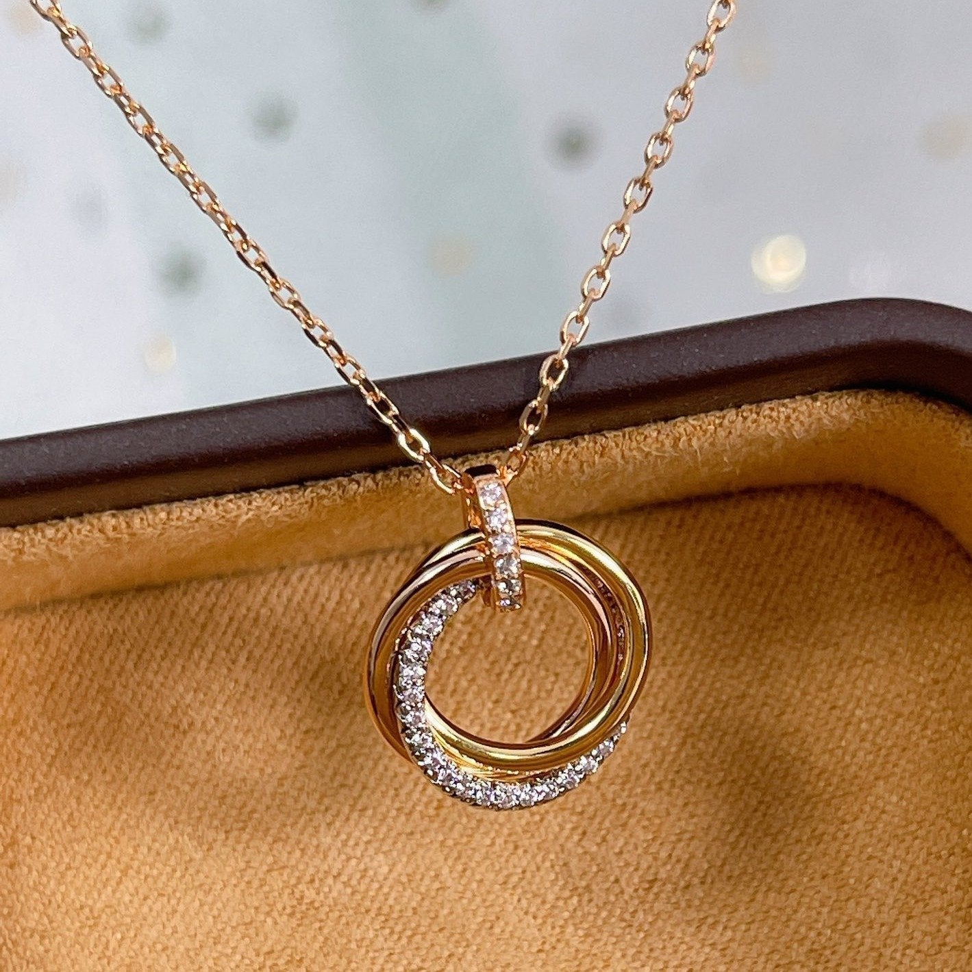 ¡®Star¡¯TRINITY NECKLACE SILVER GOLD PINK GOLD DIAMONDS