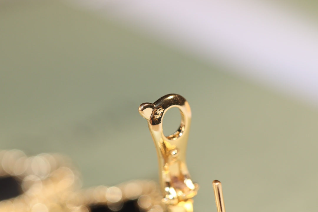 ¡®Star¡¯CLOVER EARRINGS GOLD ONYX MOP 3 MOTIF