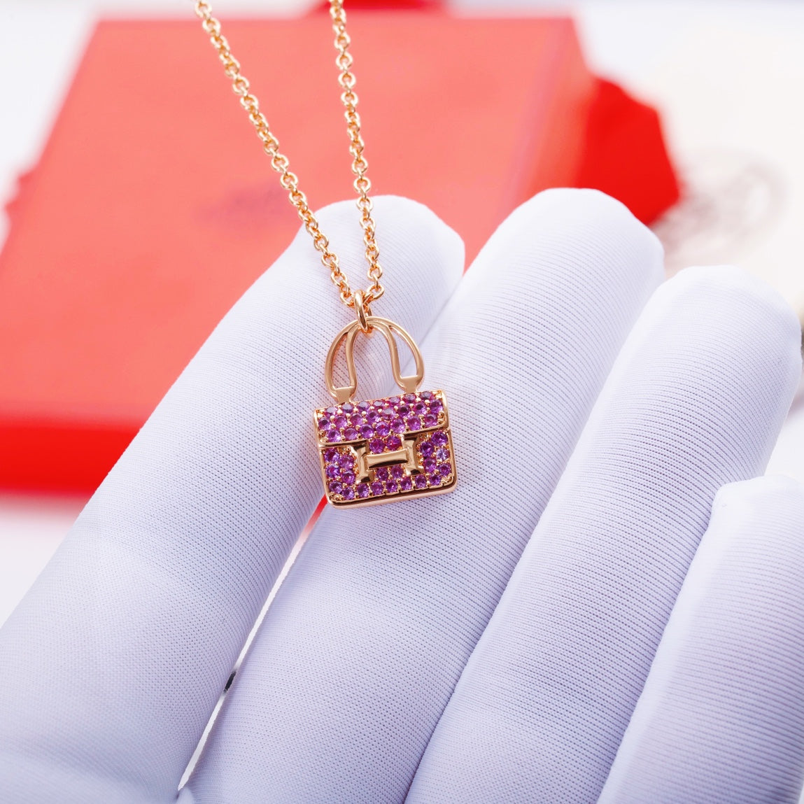 ¡®Star¡¯CONSTANCE PEDANT PURPLE DIAMOND NECKLACE