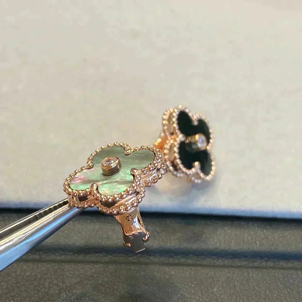 ¡®Star¡¯CLOVER MEDIUM 1 MOTIFS GRAY MOP  DIAMOND EARRINGS
