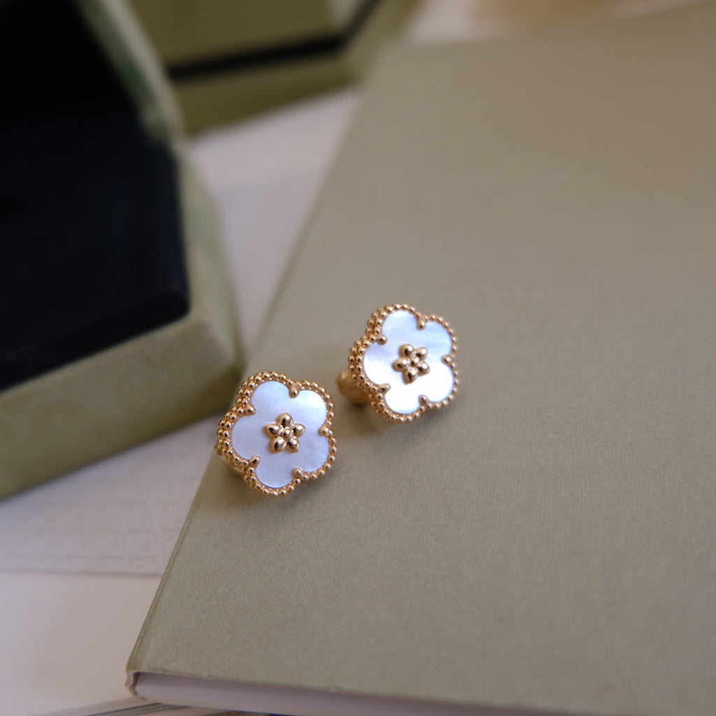 ¡®Star¡¯LUCKY PINK GOLD WHITE MOP EARRINGS