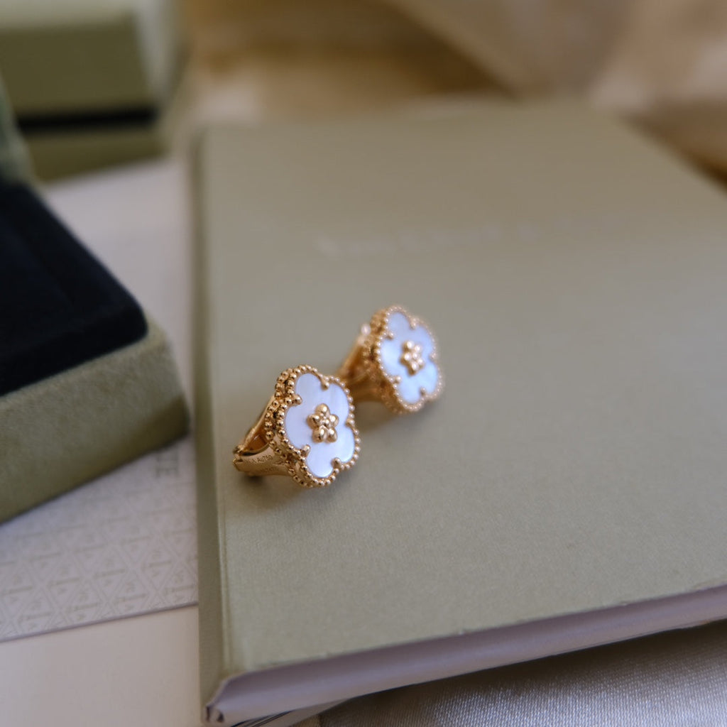 ¡®Star¡¯LUCKY PINK GOLD WHITE MOP EARRINGS