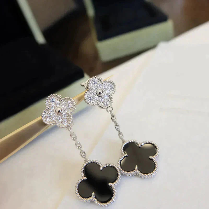 ¡®Star¡¯CLOVER 2 MOTIFS  DIAMOND ONYX EARRINGS SILVER