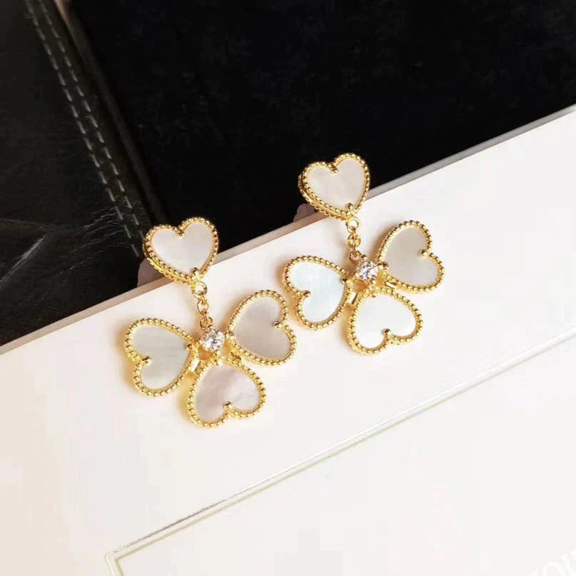 ¡®Star¡¯CLOVER SWEET WHITE MOP EARRINGS