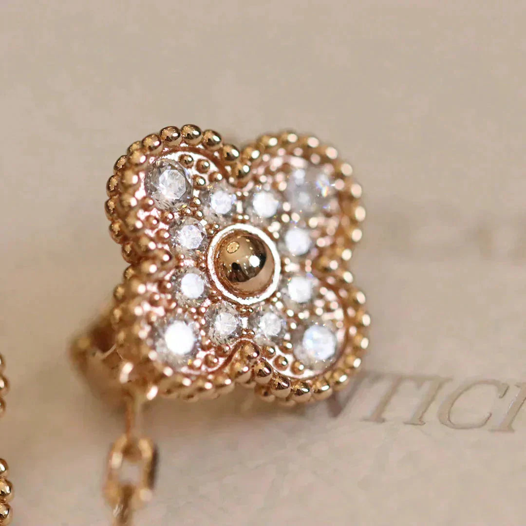 ¡®Star¡¯CLOVER MEDIUM 1 MOTIFS FUll DIAMOND EARRINGS
