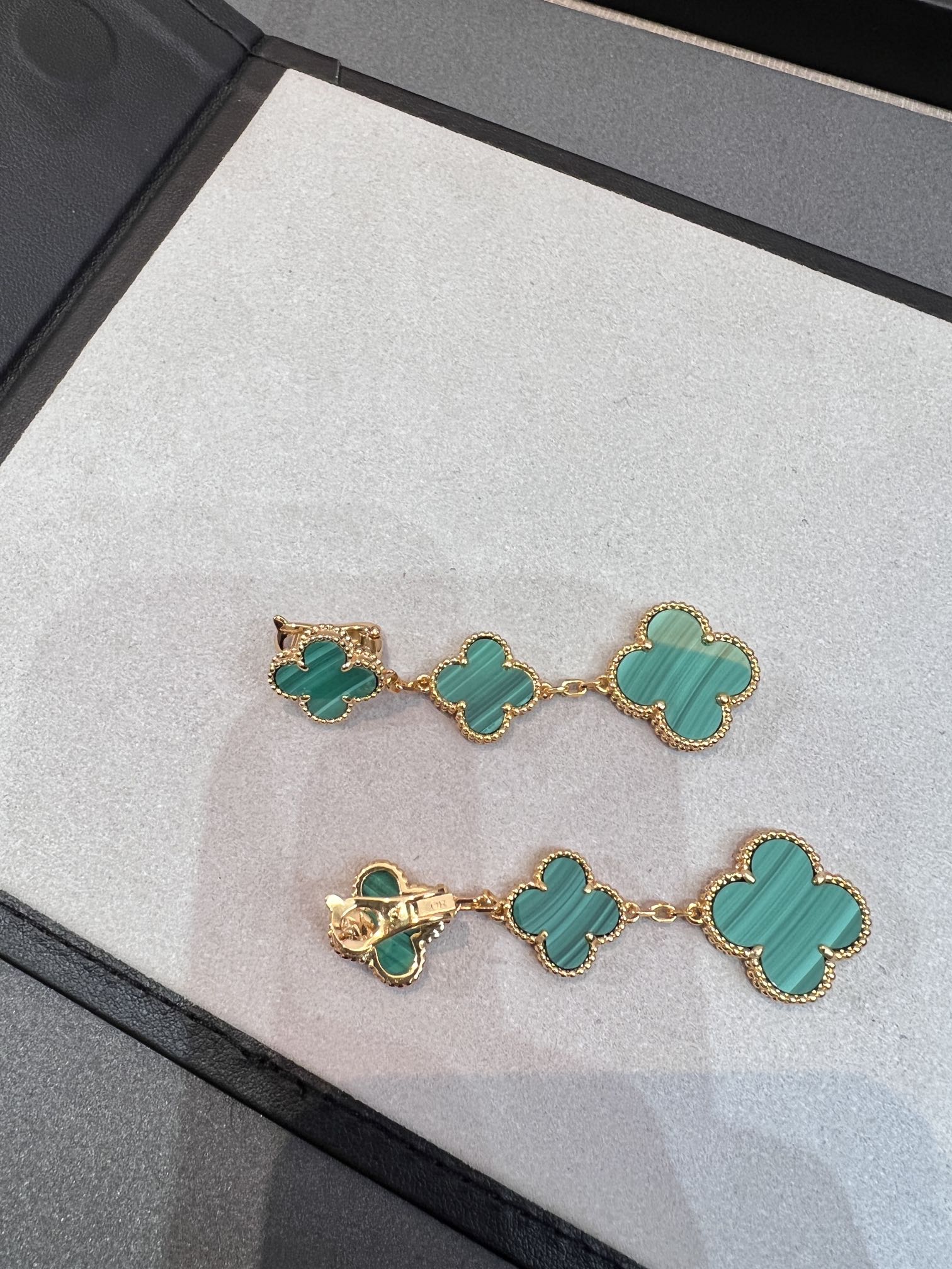 ¡®Star¡¯CLOVER MALACHITE 3 MOTIFS GOLD