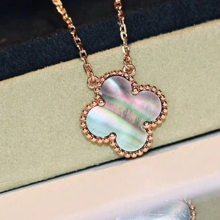 ¡®Star¡¯CLOVER 15MM  GRAY MOTHER OF PEARL NECKLACE