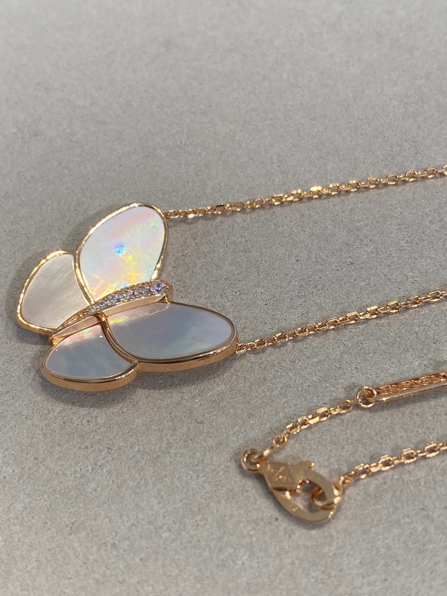 ¡®Star¡¯BUTTERFLY GOLD MOP DIAMOND NECKLACE