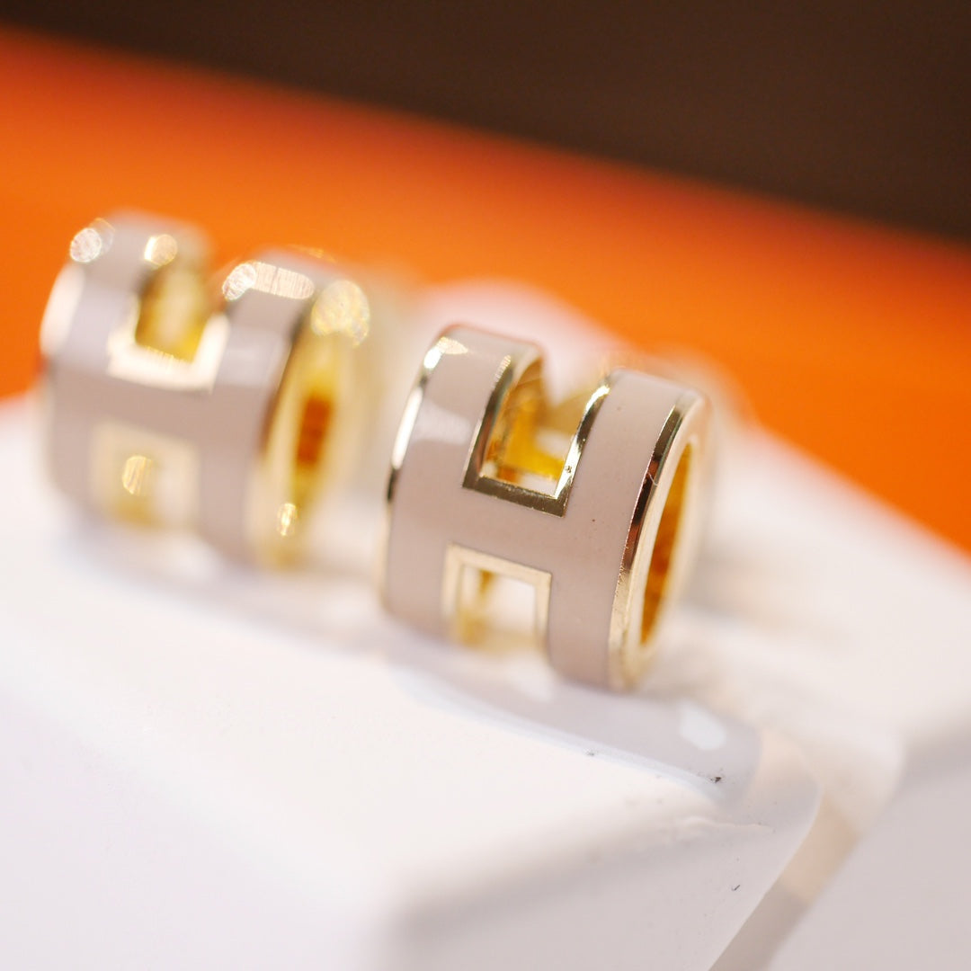 ¡®Star¡¯MINI POP H GOLD EARRINGS GREY