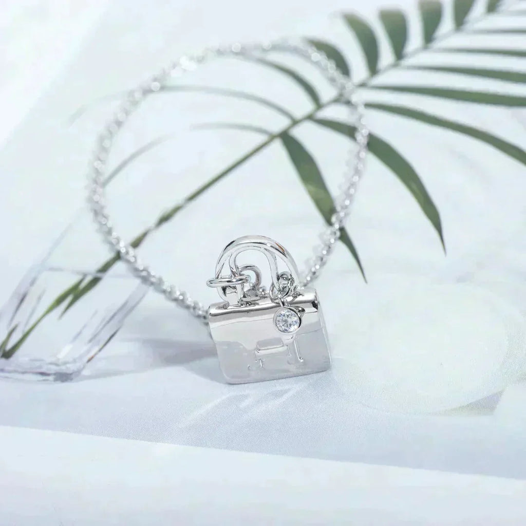 ¡®Star¡¯AMULETTE PEDANT SILVER NECKLACE