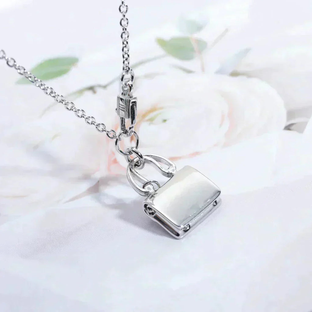¡®Star¡¯AMULETTE PEDANT SILVER NECKLACE