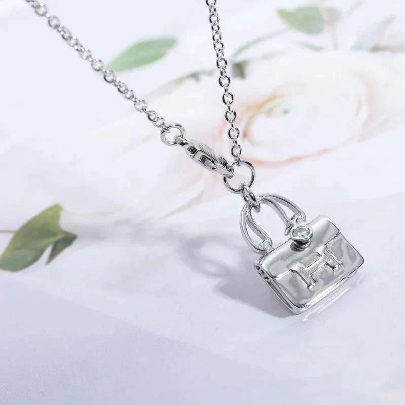 ¡®Star¡¯AMULETTE PEDANT SILVER NECKLACE