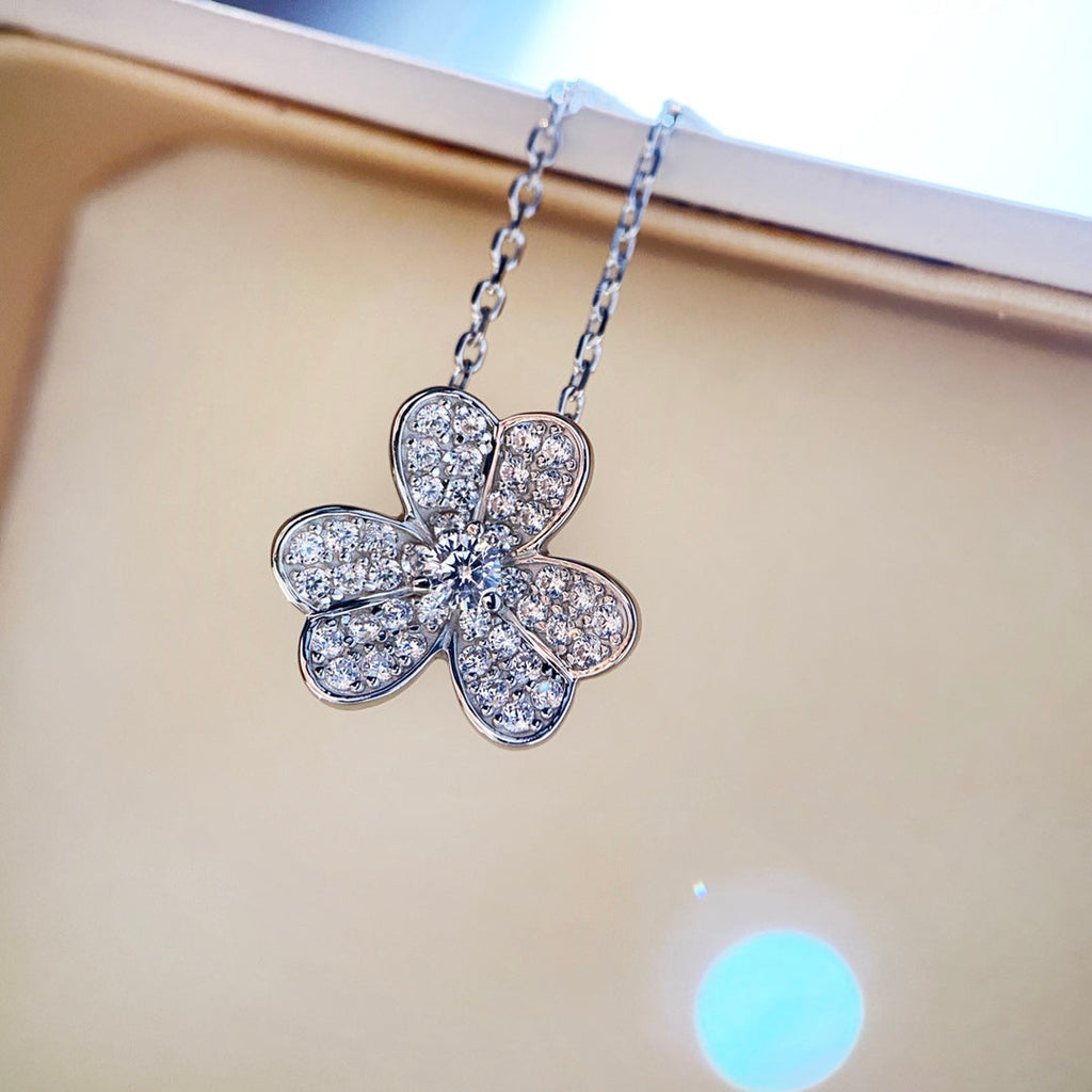 ¡®Star¡¯CLOVER DIAMOND NECKLACE SILVER