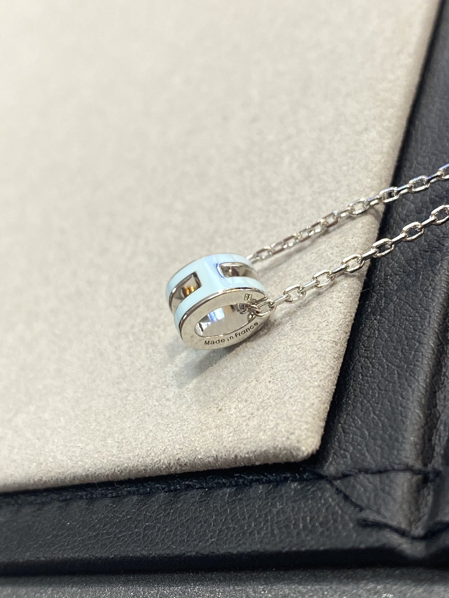 ¡®Star¡¯POP H LIGHT BLUE NECKLACE