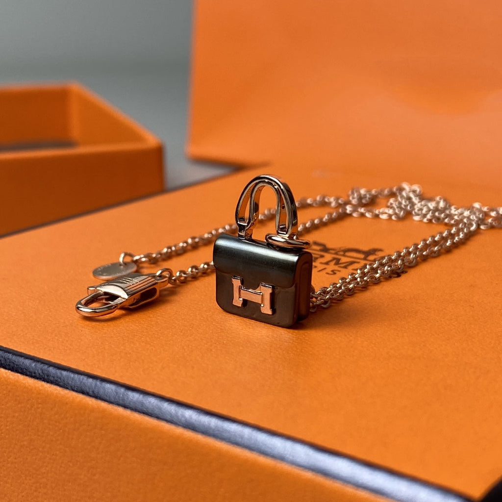 ¡®Star¡¯CONSTANCE BLACK PEDANT PINK GOLD NECKLACE