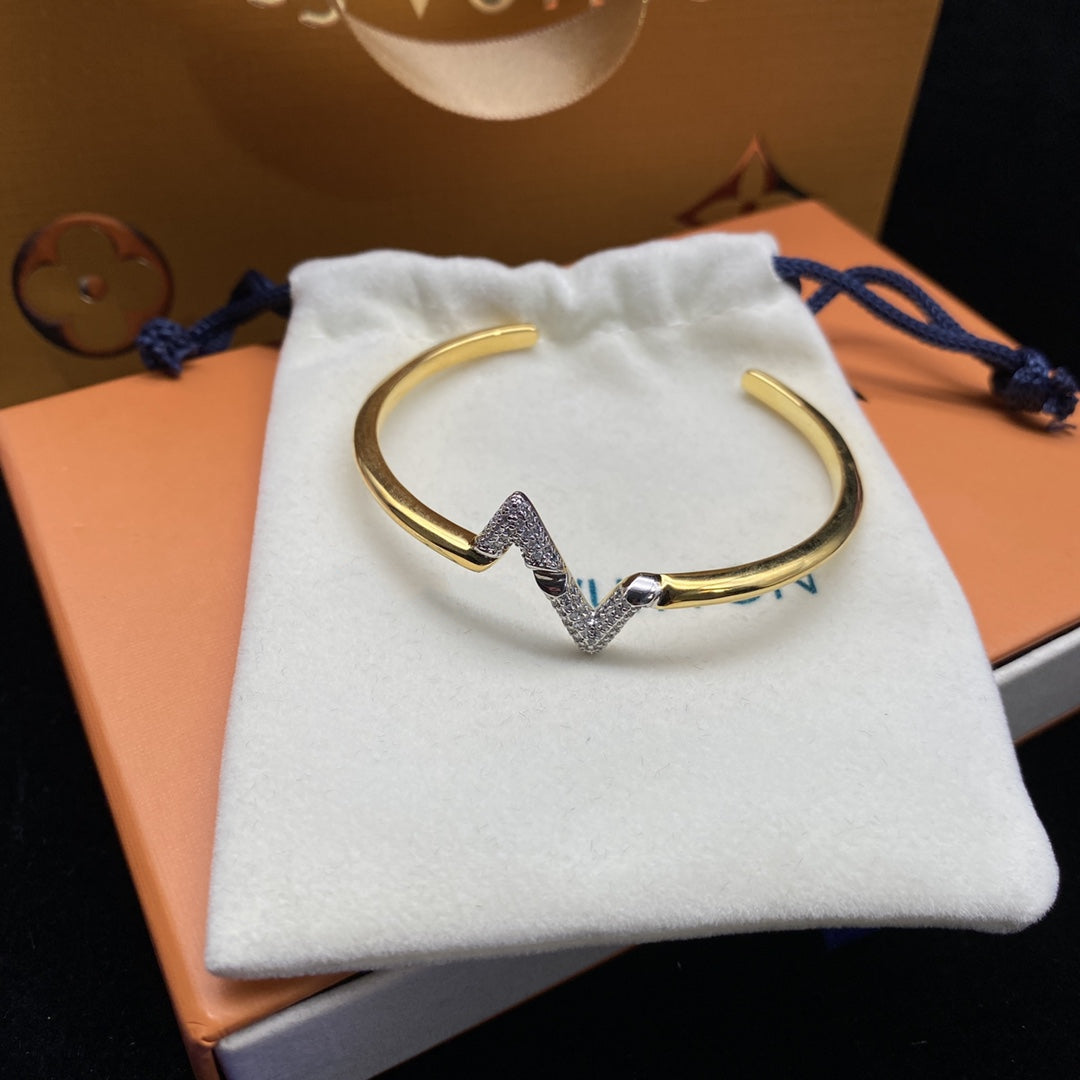 ¡®Star¡¯VOLTE UPSITE DOWN DIAMOND GOLD OPEN BRACELET