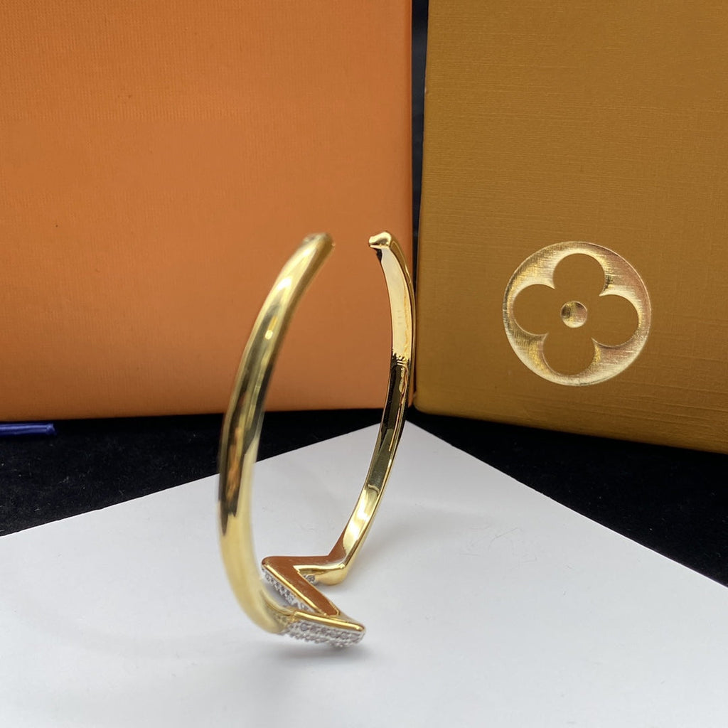 ¡®Star¡¯VOLTE UPSITE DOWN DIAMOND GOLD OPEN BRACELET