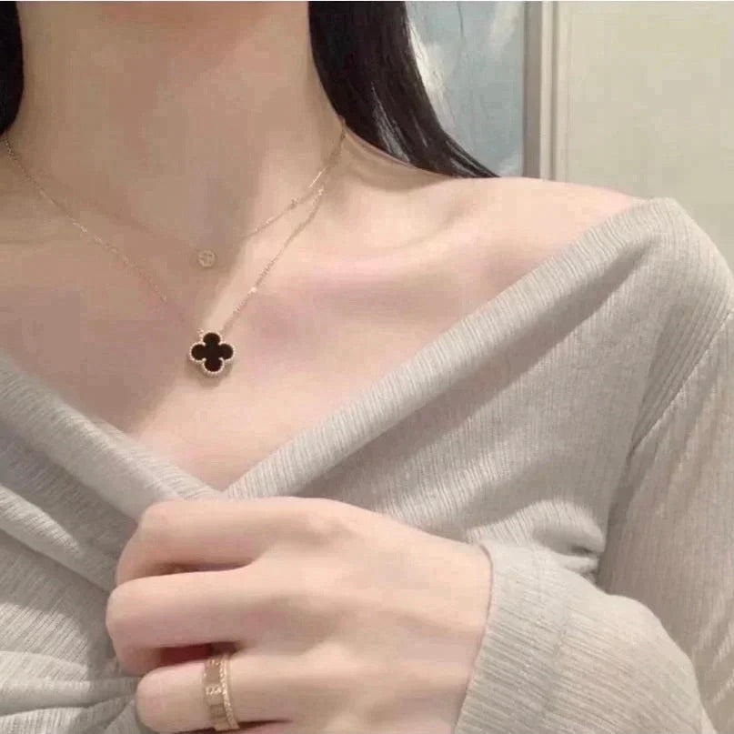 ¡®Star¡¯CLOVER 15MM BLACK ONYX SINGLE FLOWER NECKLACE