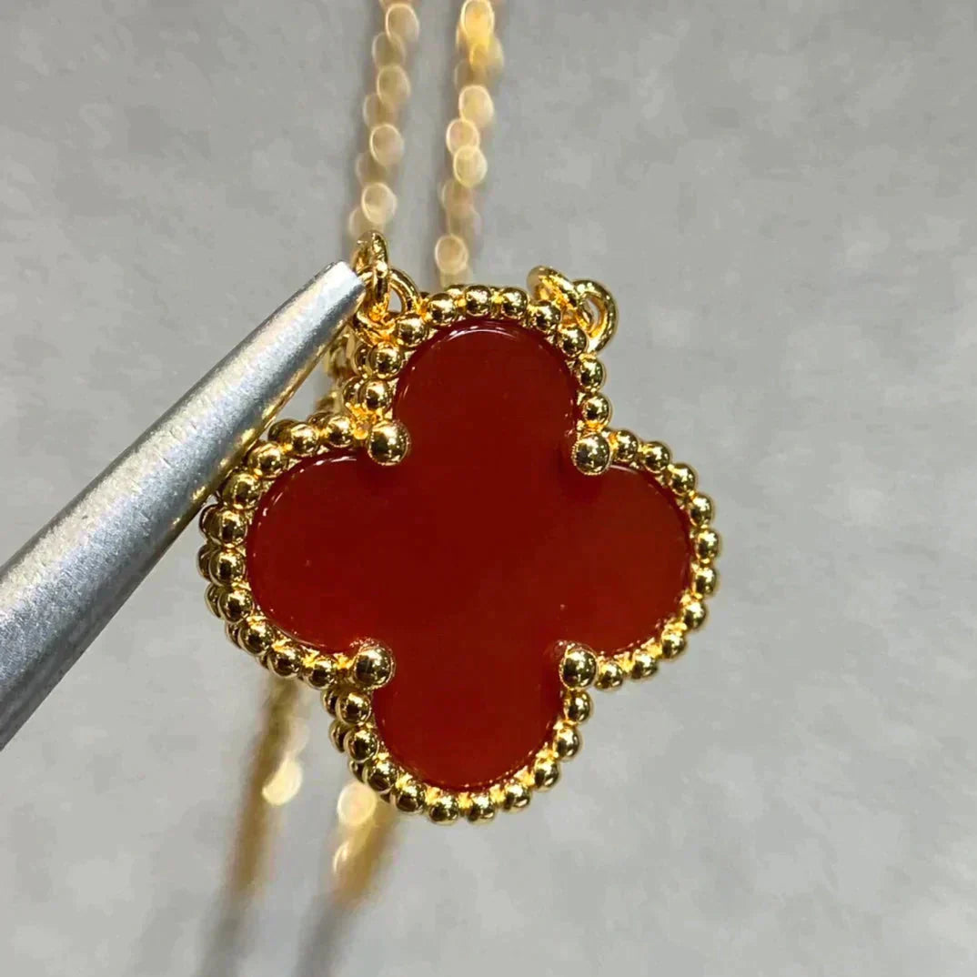 ¡®Star¡¯CLOVER 15MM CARNELIAN SINGLE FLOWER NECKLACE
