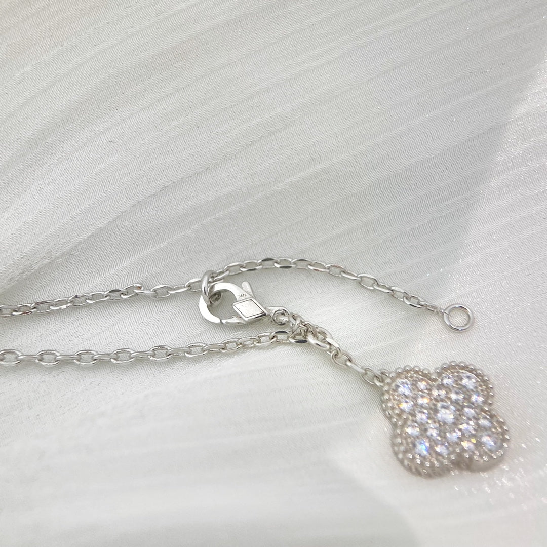 ¡®Star¡¯CLOVER 5 MOTIFS SILVER DIAMONDS NECKLACE