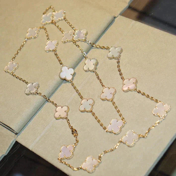 ¡®Star¡¯CLOVER 20 MOTIFS WHITE MOP NECKLACE