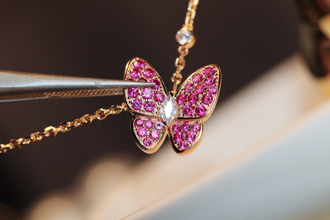 ¡®Star¡¯BUTTERFLY RED DIAMOND ROSE GOLD NECKLACE