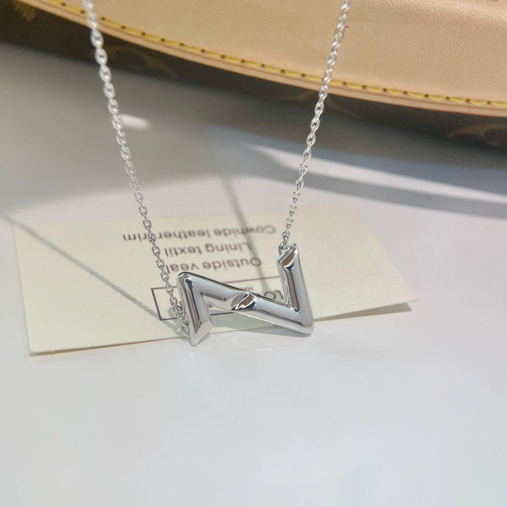 ¡®Star¡¯VOLTE UPSIDE DOWN NECKLACE