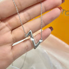 ¡®Star¡¯VOLTE UPSIDE DOWN NECKLACE