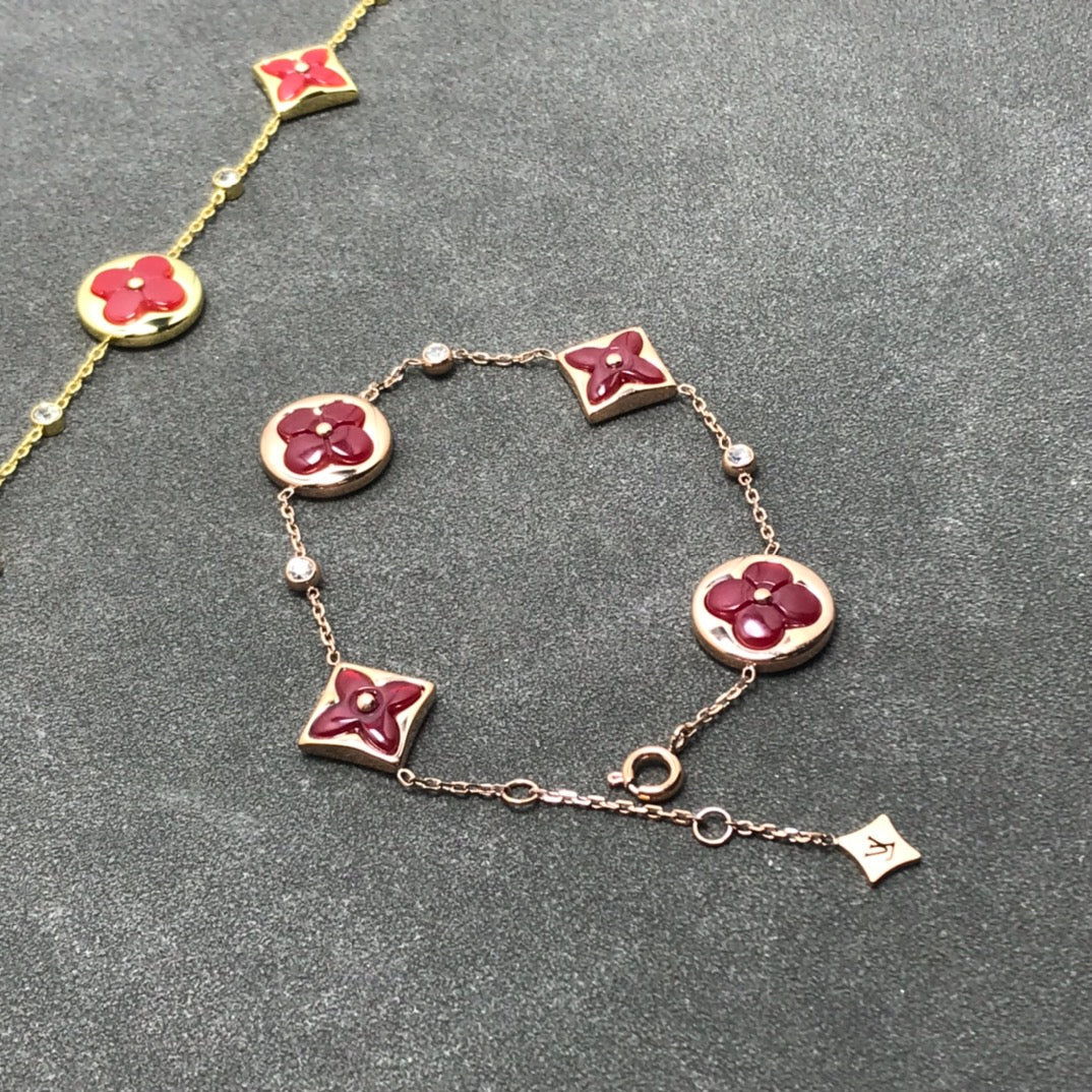 ¡®Star¡¯STAR AND SUN CARNELIAN 4 MOTIFS 3 DIAMONDS