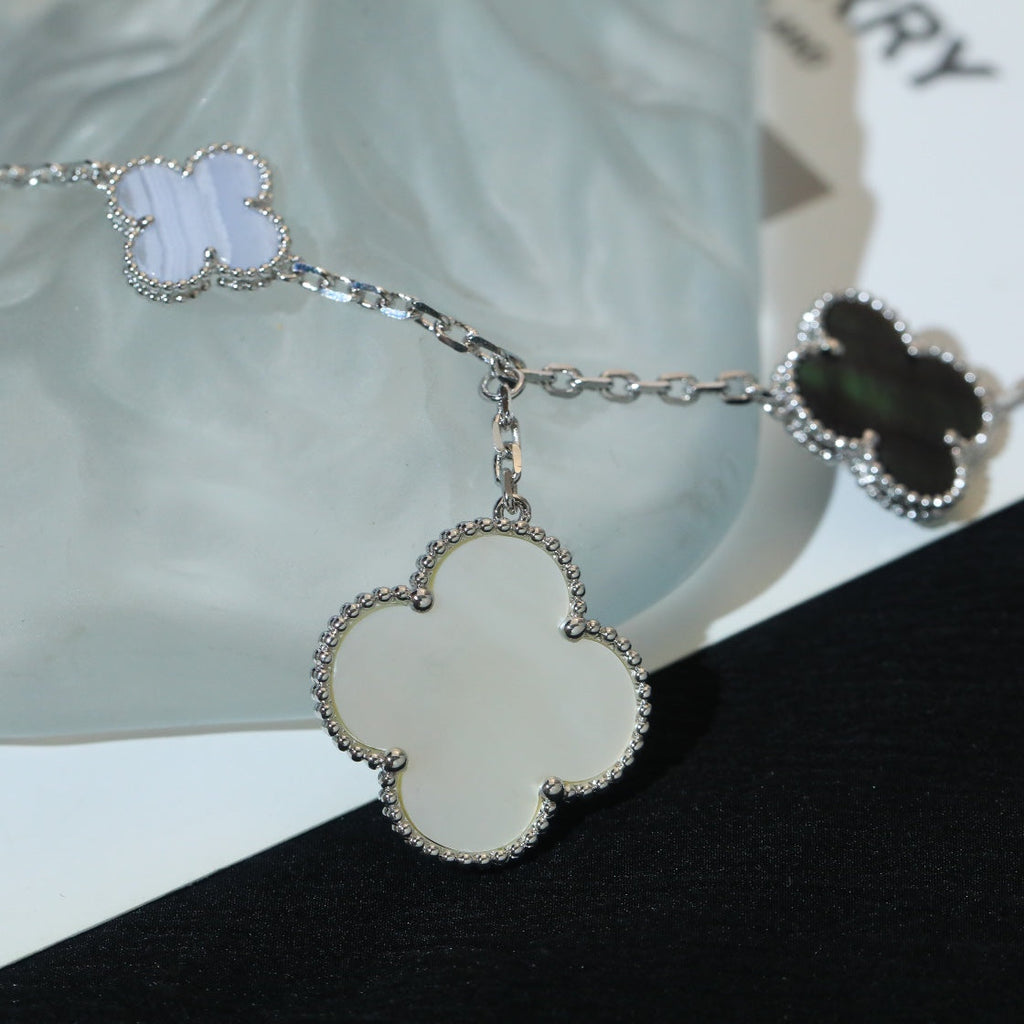 ¡®Star¡¯CLOVER BRACELET 5 MOTIFS MOP CHALCEDONY SILVER