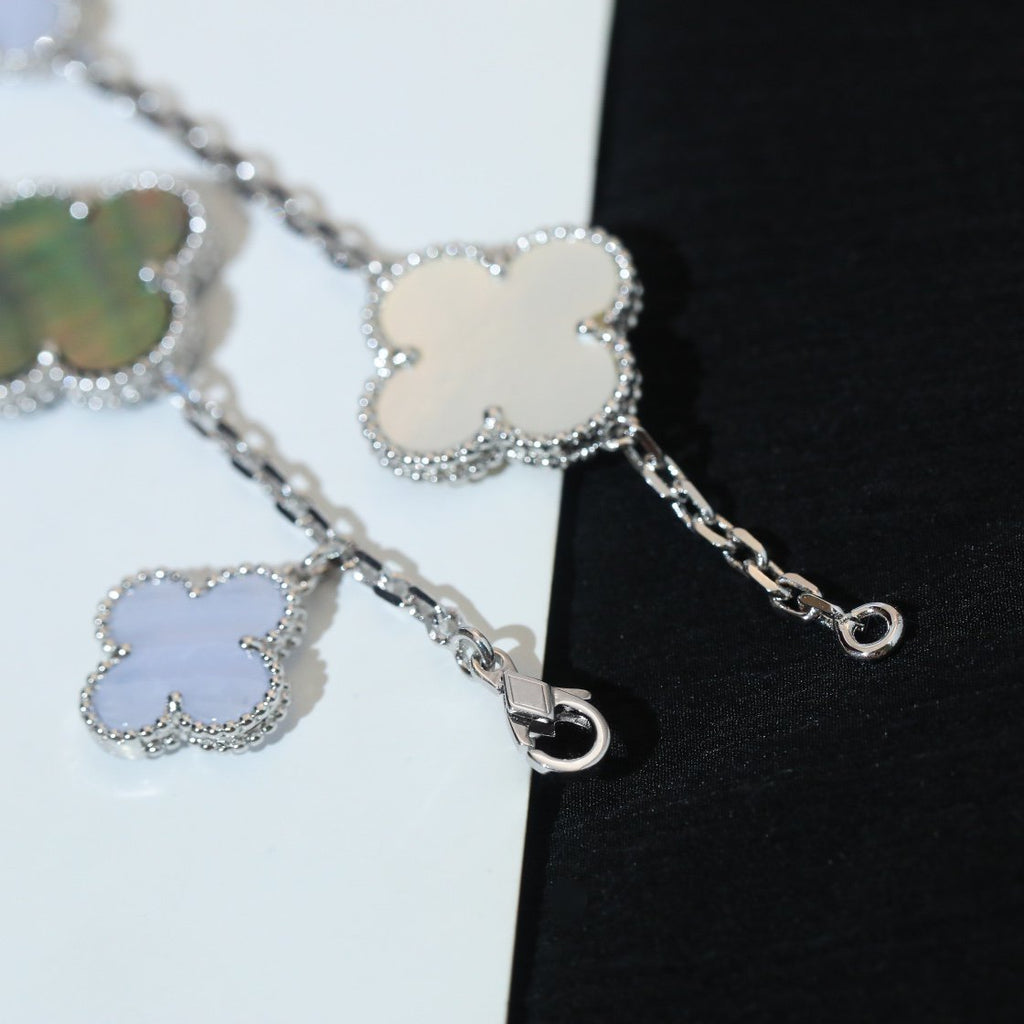 ¡®Star¡¯CLOVER BRACELET 5 MOTIFS MOP CHALCEDONY SILVER