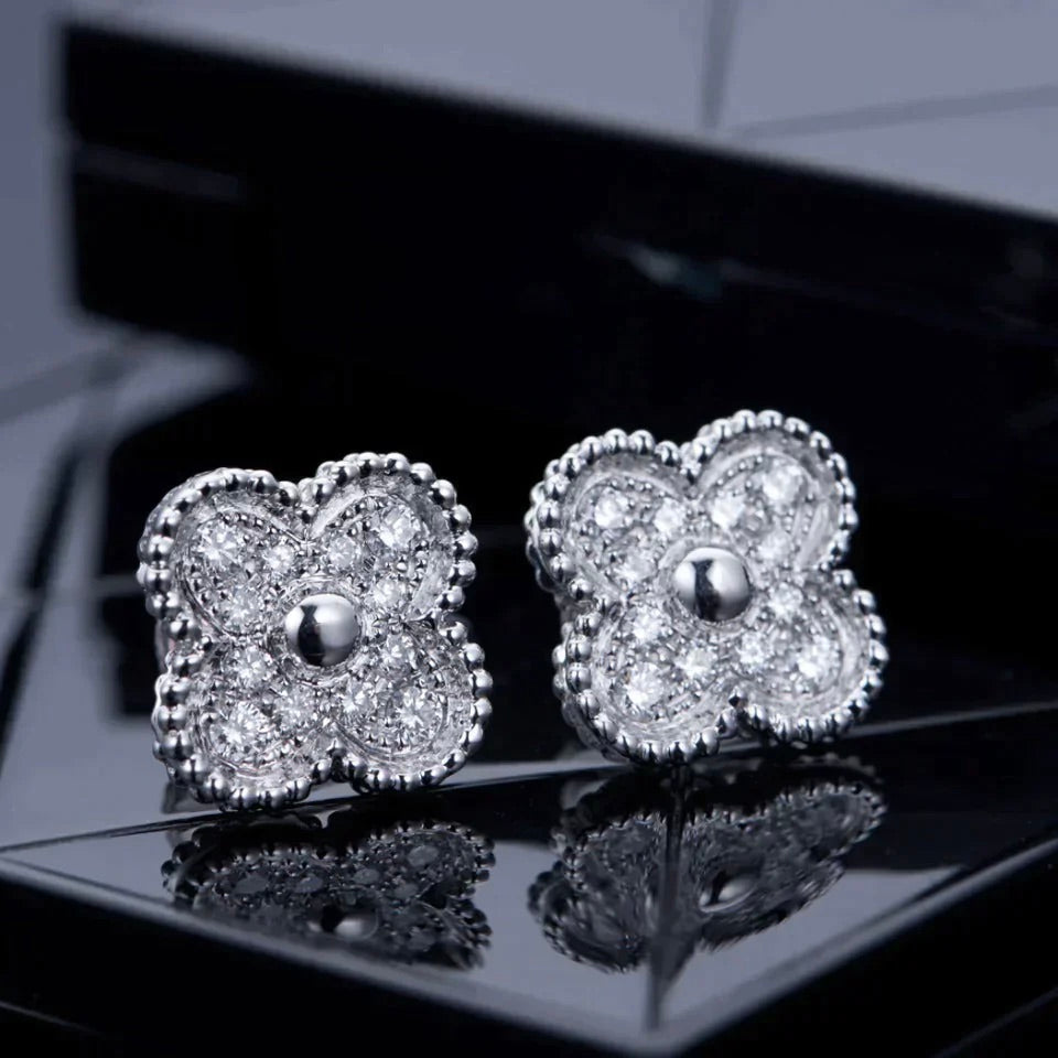 ¡®Star¡¯CLOVER 1 MOTIFS DIAMOND STUD EARRINGS SILVER
