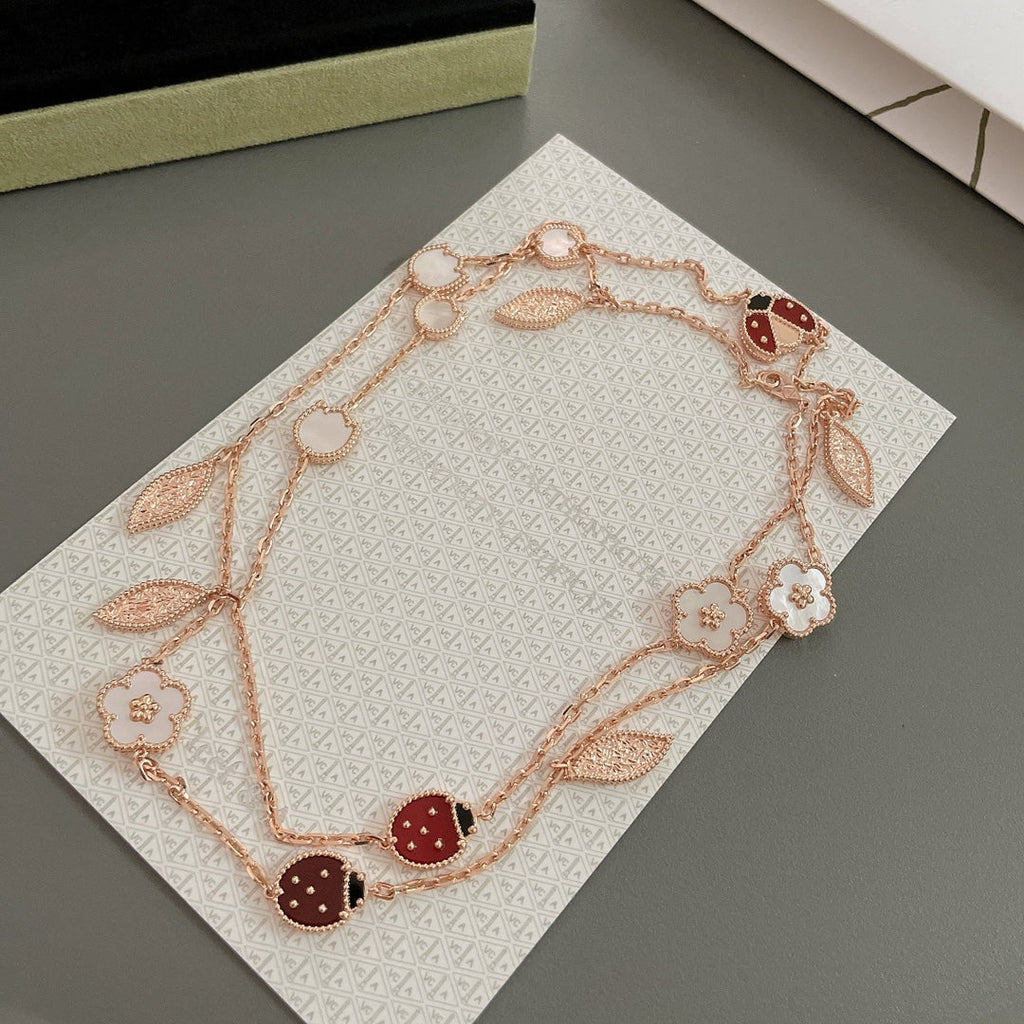 ¡®Star¡¯LUCKY SPRING 15 MOTIFS ROSE GOLD NECKLACE