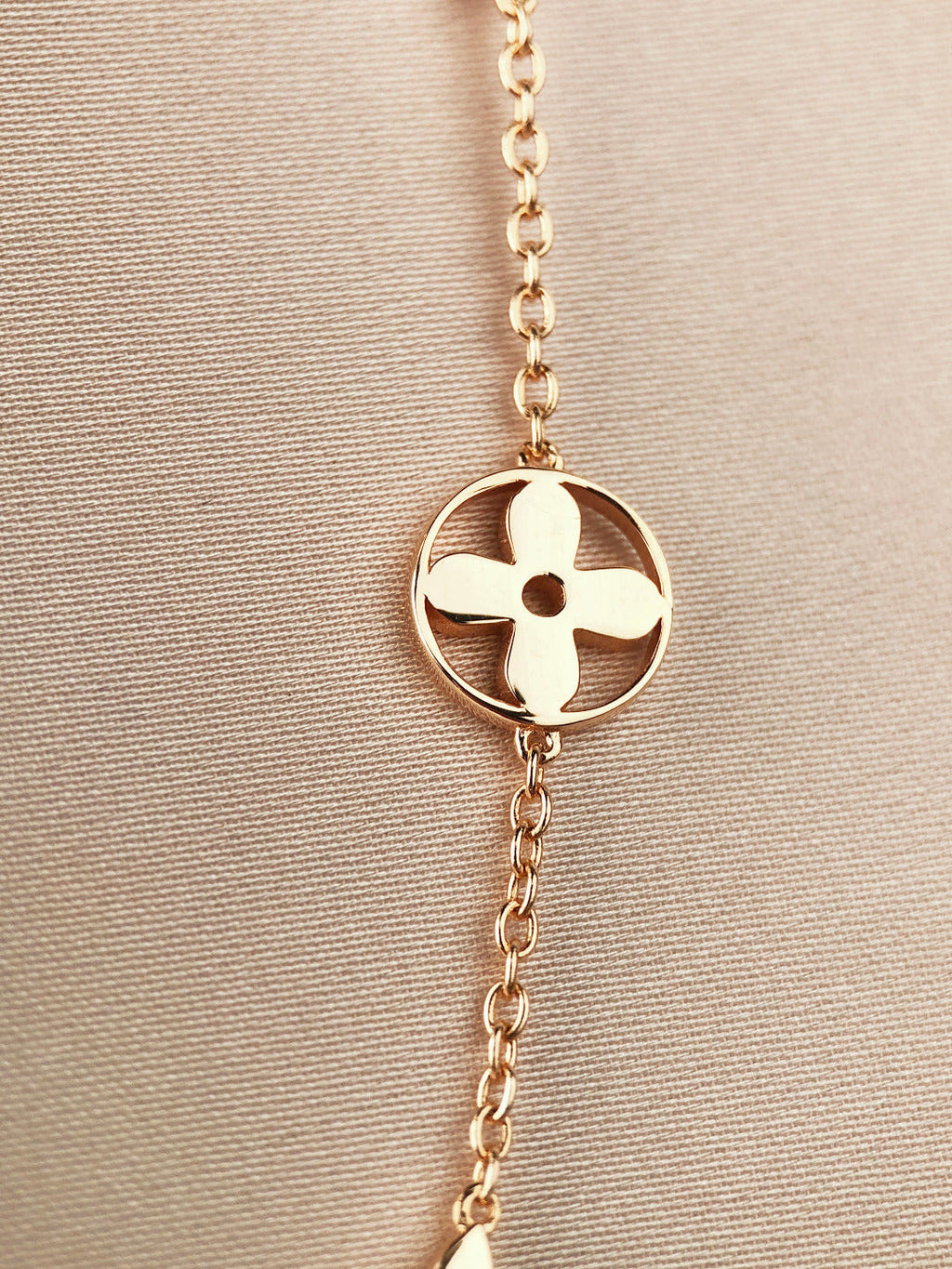 ¡®Star¡¯STAR AND SUN 7 MOTIFS GOLD BRACELET