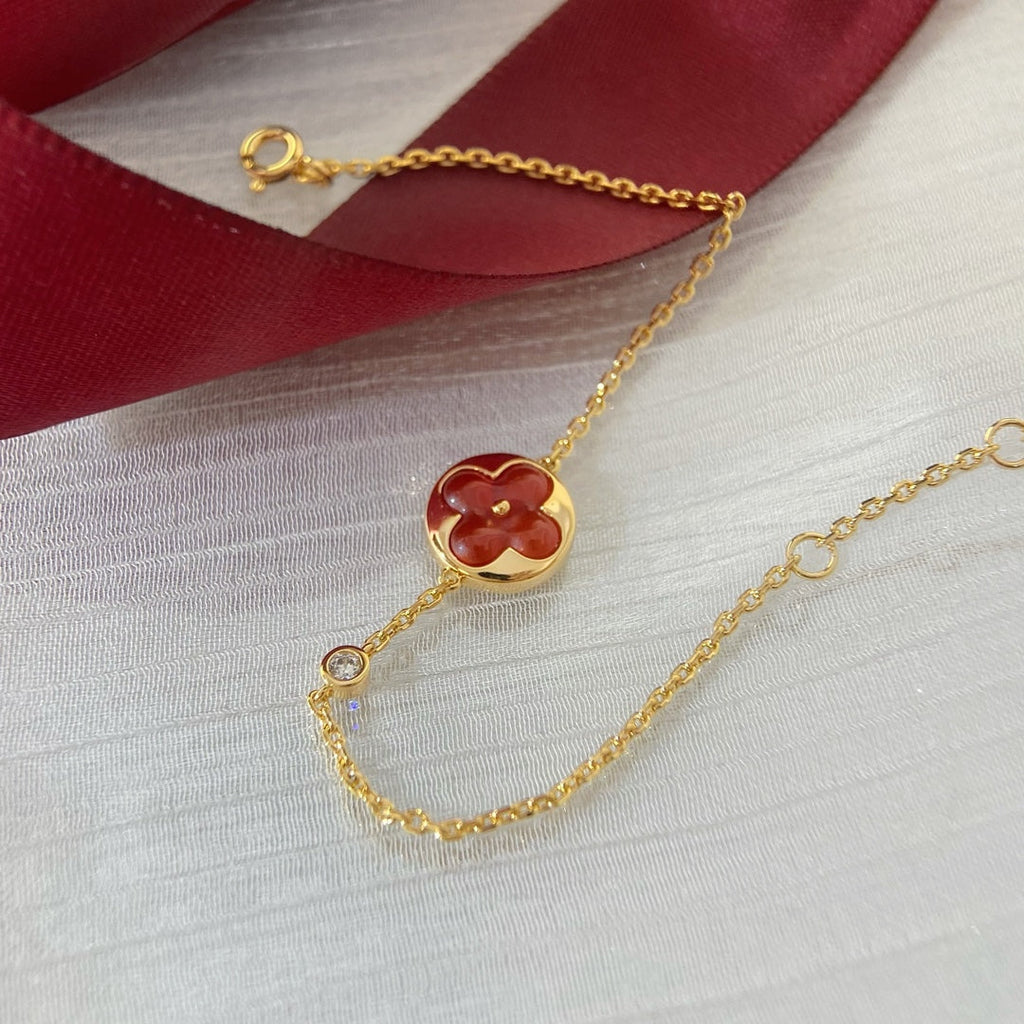 ¡®Star¡¯SUN PEDANT CARNELIAN BRACELET