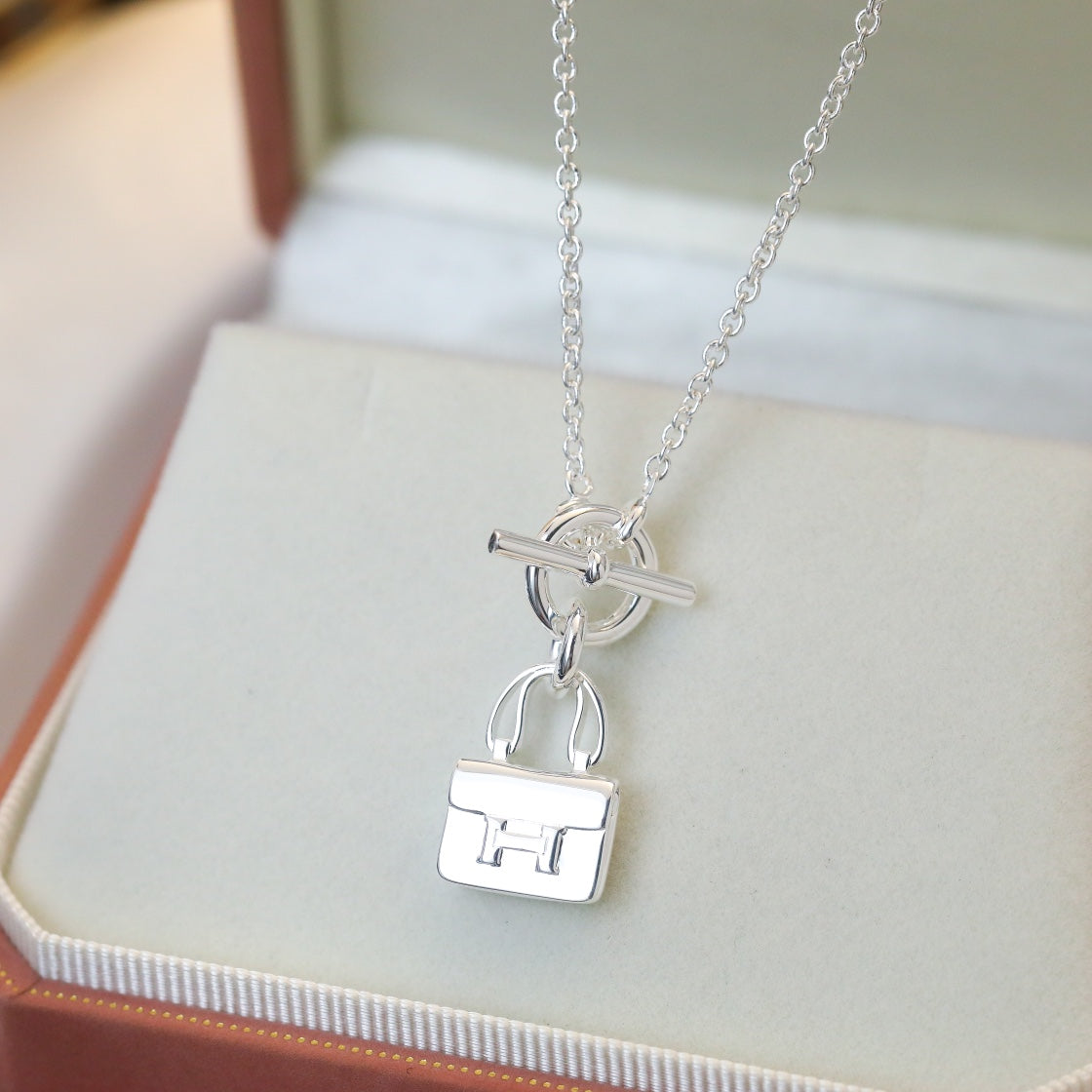 ¡®Star¡¯POP H PEDANT SILVER NECKLACE