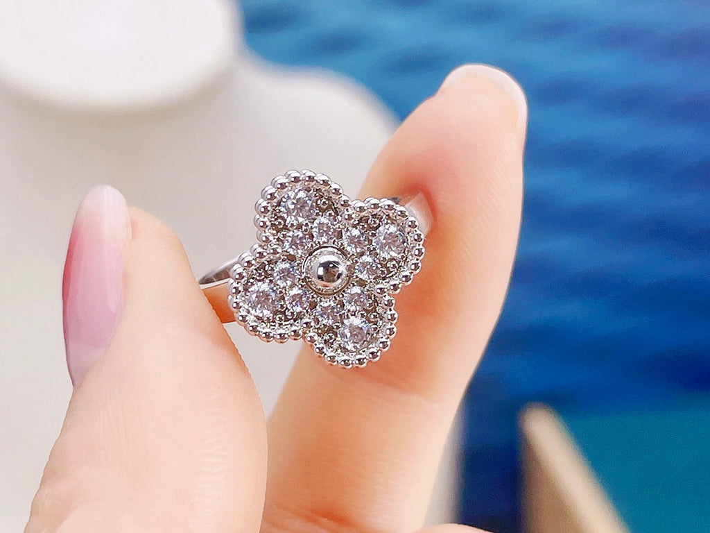 ¡®Star¡¯CLOVER DIAMOND RING