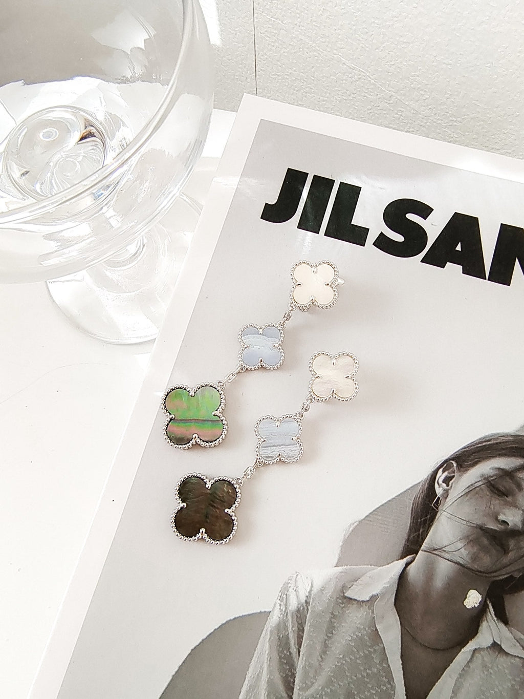 ¡®Star¡¯CLOVER 3 MOTIFS CHALCEDONY DARK MOP SILVER EARRINGS
