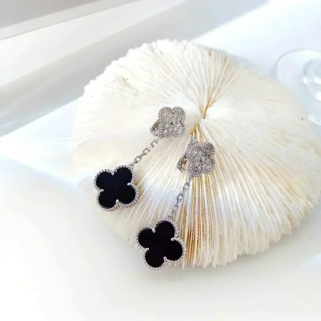 ¡®Star¡¯CLOVER 2 MOTIFS  DIAMOND ONYX EARRINGS SILVER