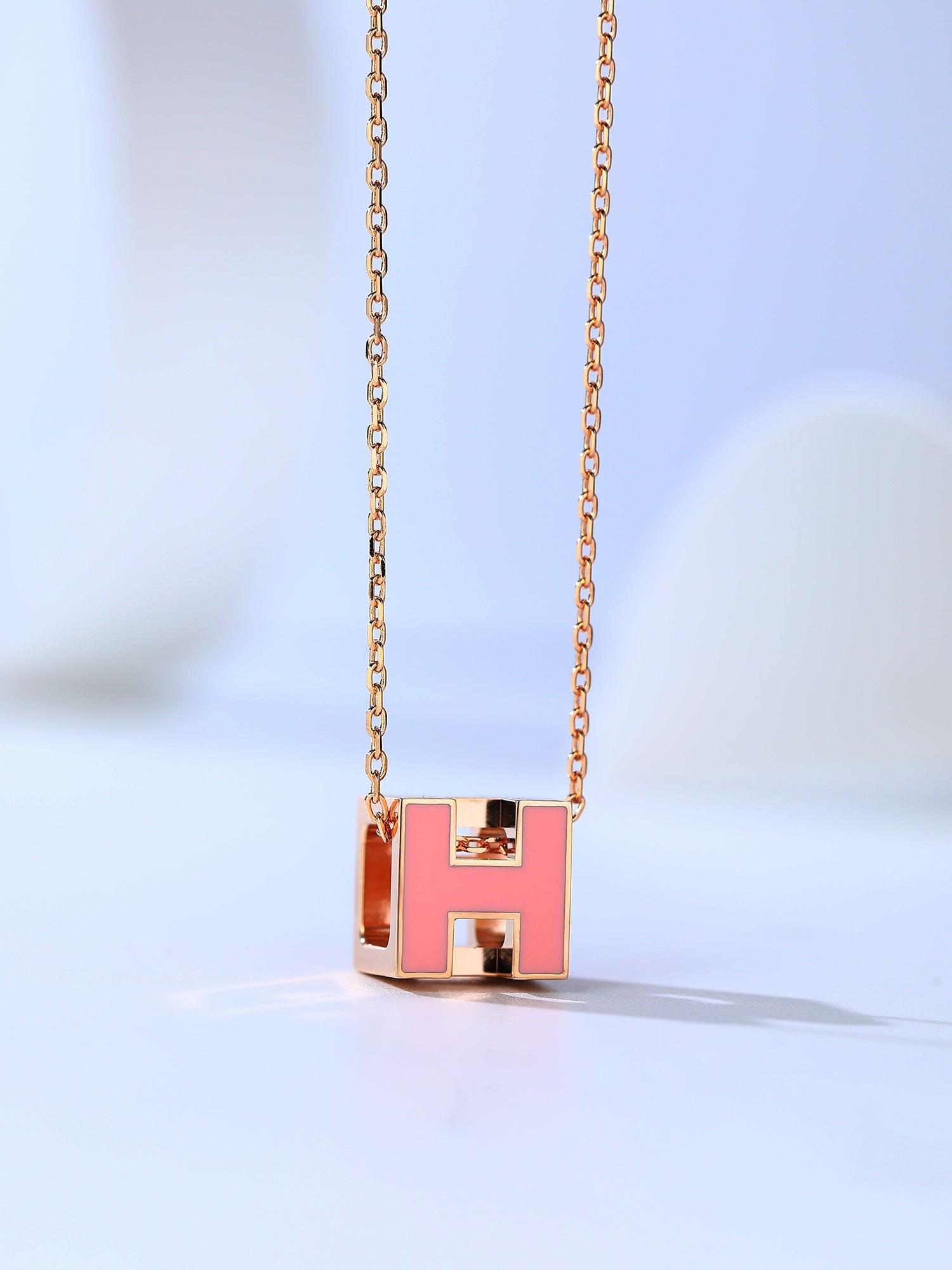 ¡®Star¡¯H CAGE PINK GOLD NECKLACE