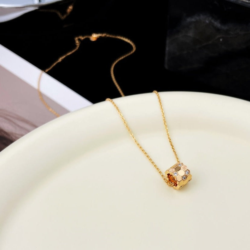 ¡®Star¡¯BEE MINI PEDANT DIAMOND NECKLACE