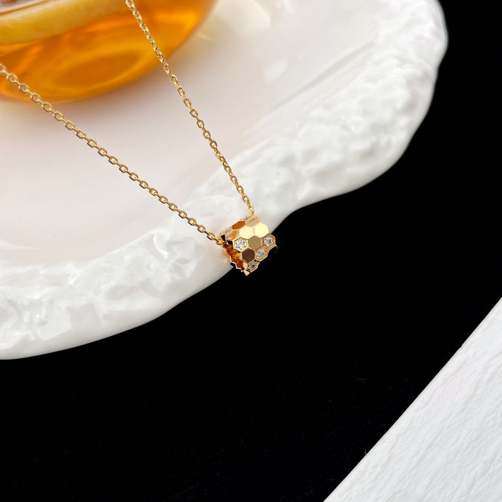 ¡®Star¡¯BEE MINI PEDANT DIAMOND NECKLACE