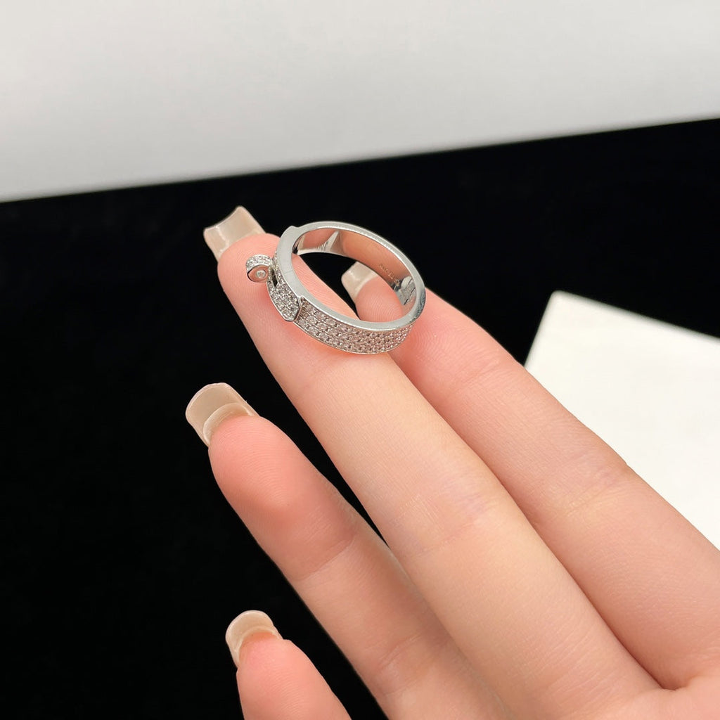 ¡®Star¡¯KELLY SILVER DIAMOND RING