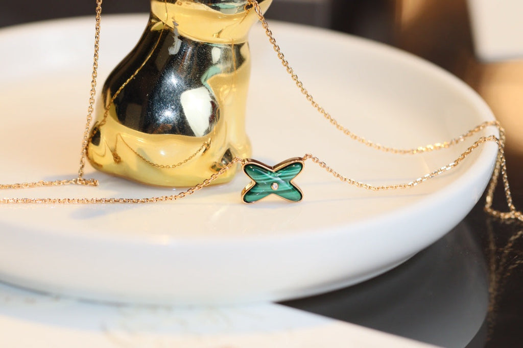 ¡®Star¡¯JEUX MALACHITE 1 DIAMOND PINK GOLD NECKLACE
