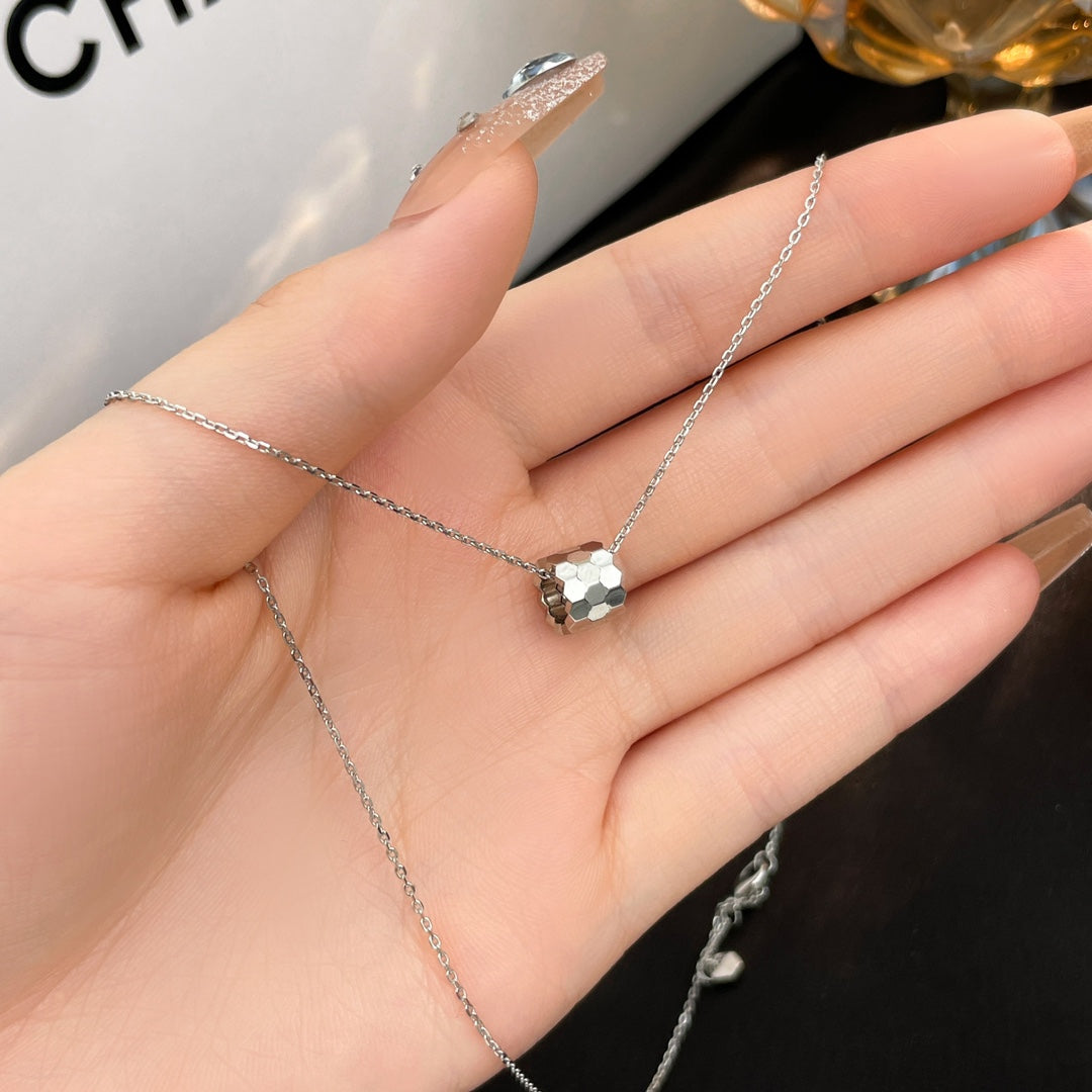 ¡®Star¡¯BEE MINI NECKLACE