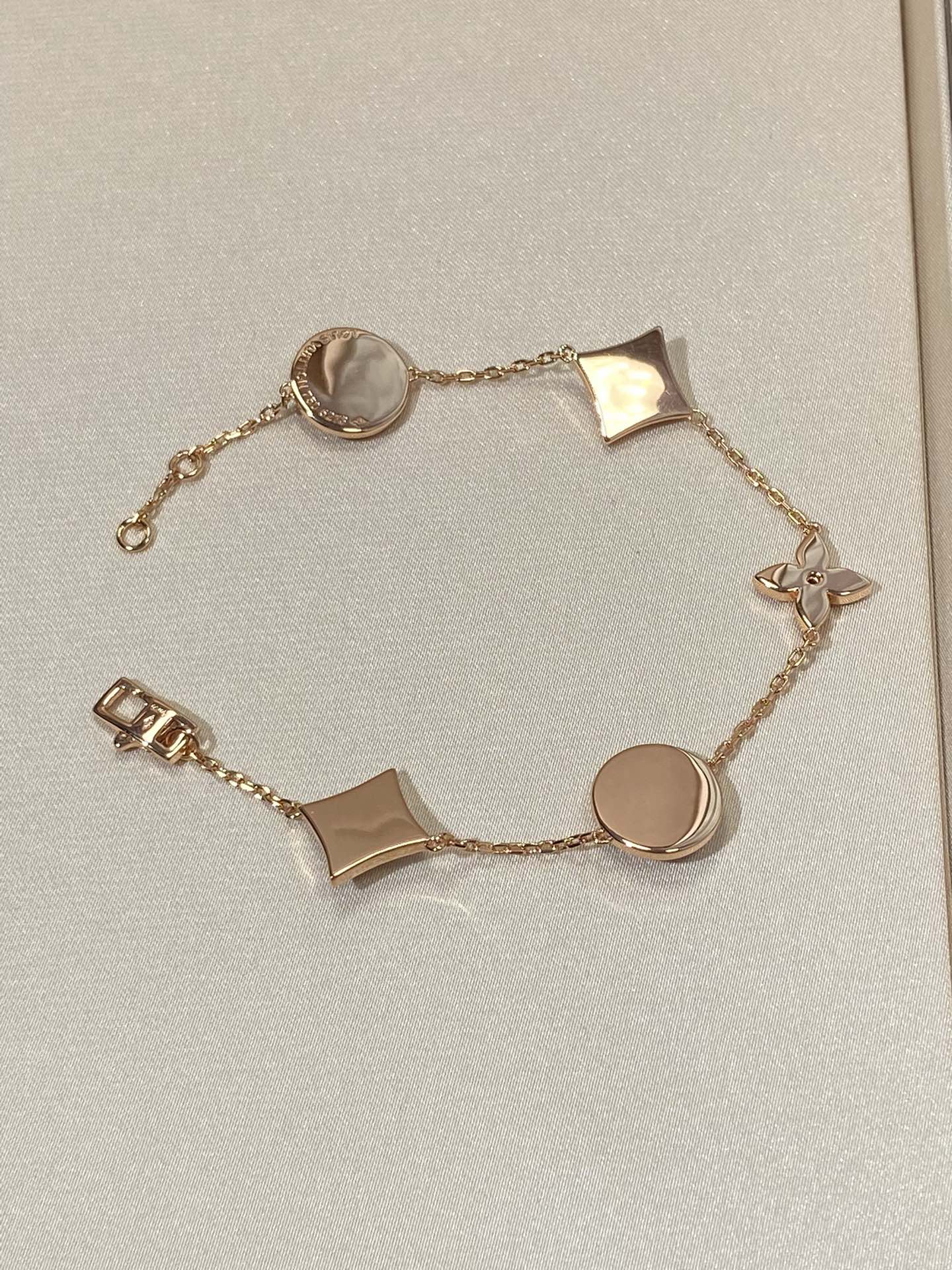 ¡®Star¡¯STAR AND SUN 5 MOTIF MOP PINK GOLD BRACELET