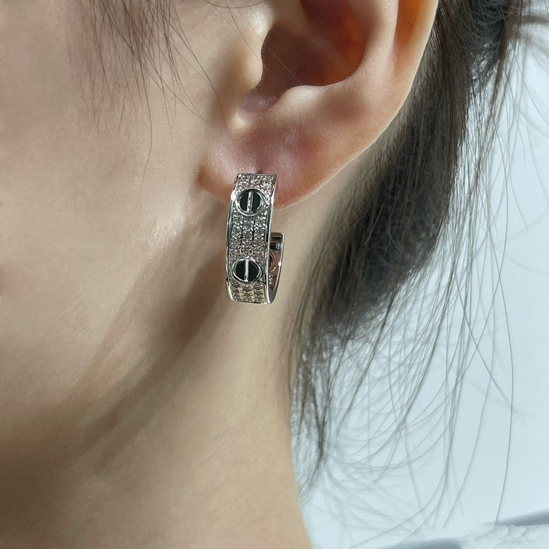 ¡®Star¡¯LOVE CERAMIC DIAMOND PAVED SILVER EARRINGS