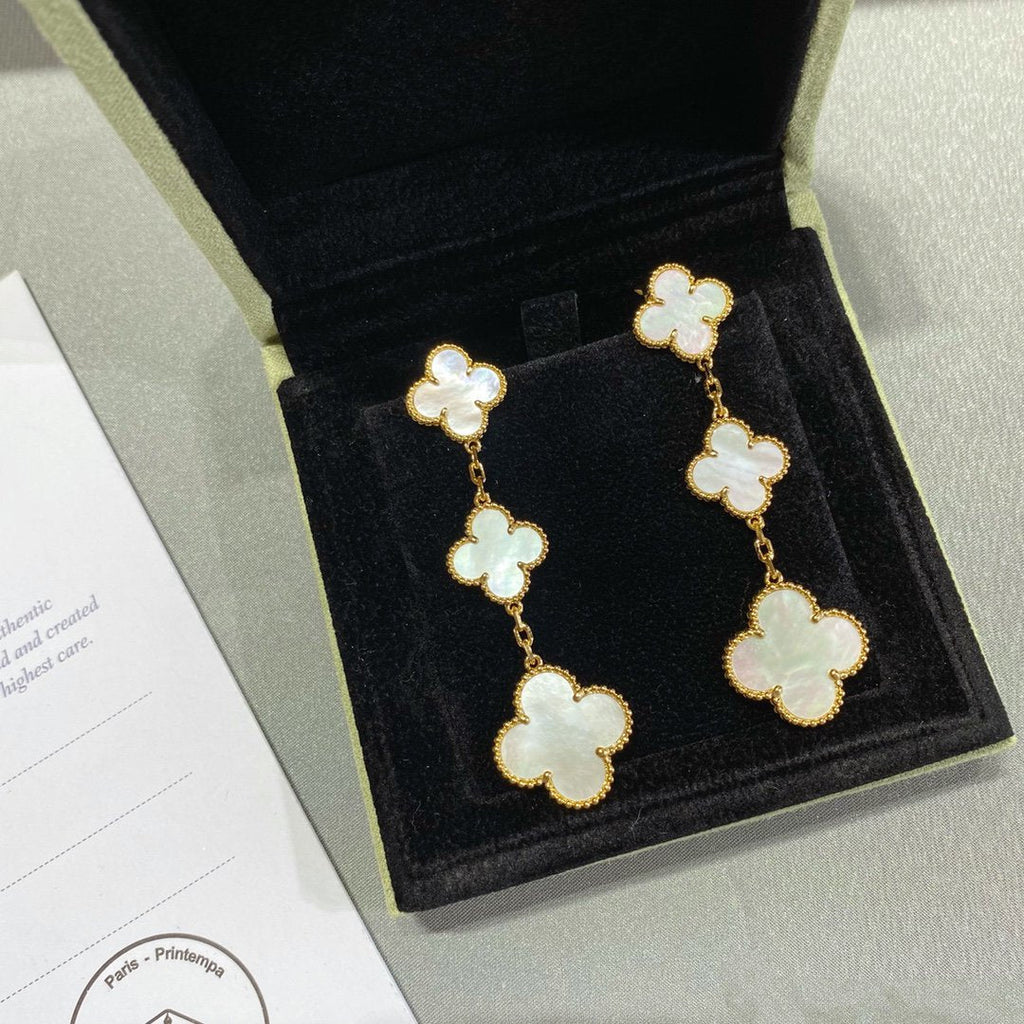 ¡®Star¡¯CLOVER MOP 3 MOTIFS GOLD EARRINGS