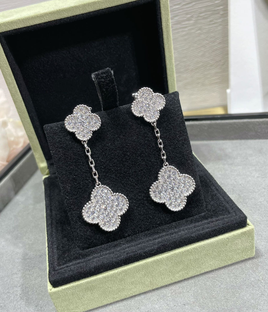 ¡®Star¡¯CLOVER 2 MOTIFS DIAMOND PAVED SILVER EARRINGS